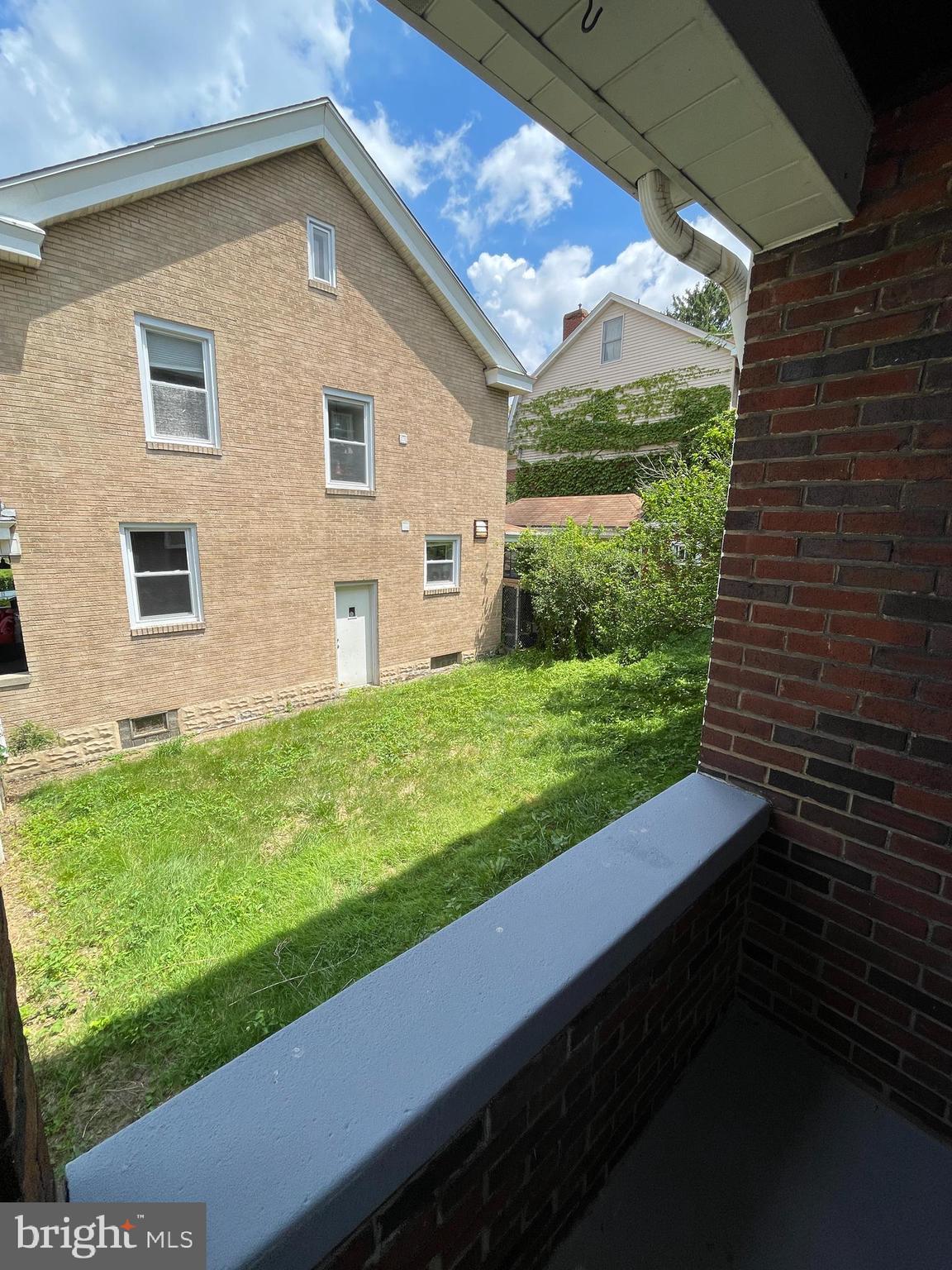 47 ESTELLA AVENUE