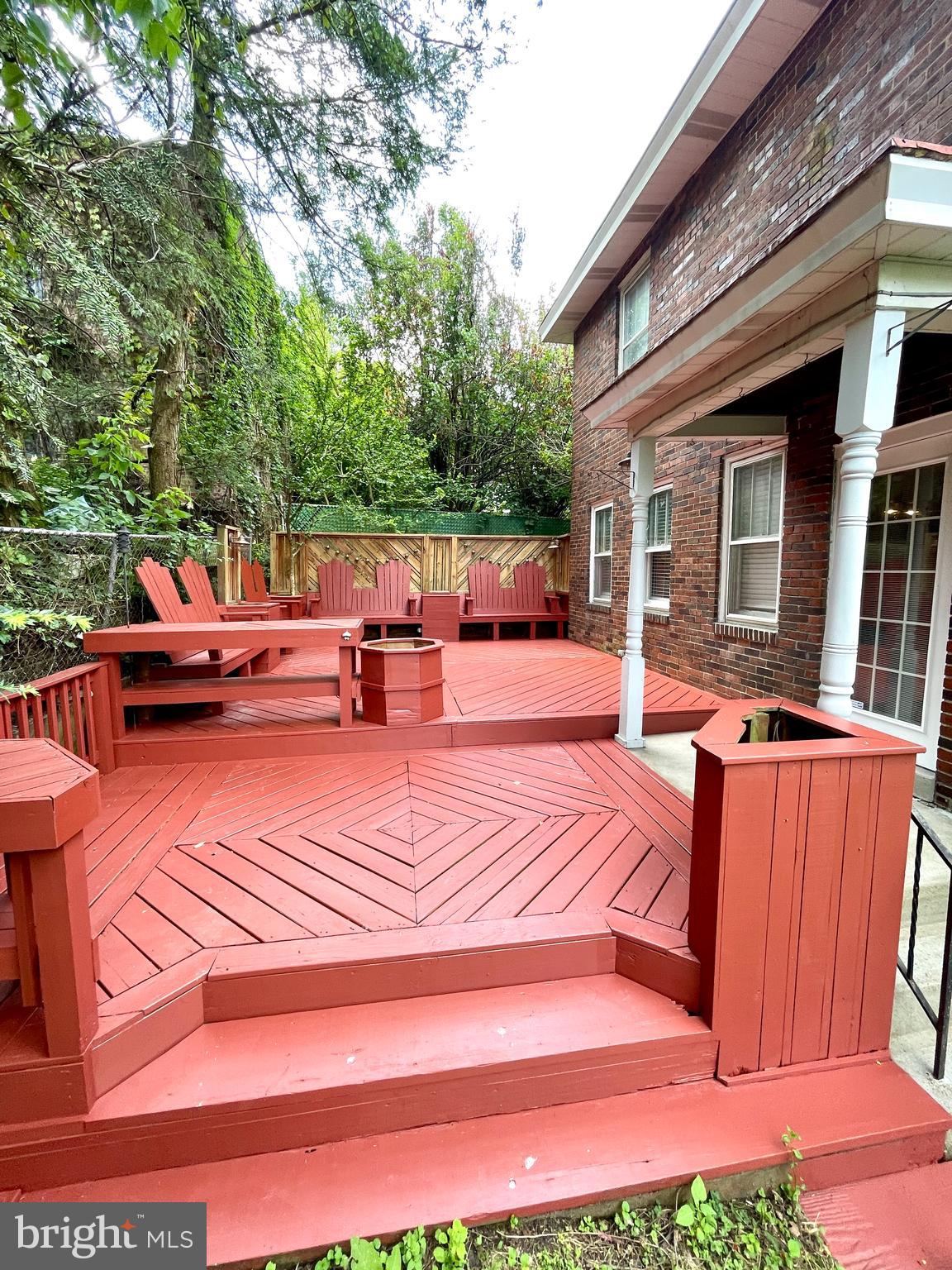 47 ESTELLA AVENUE