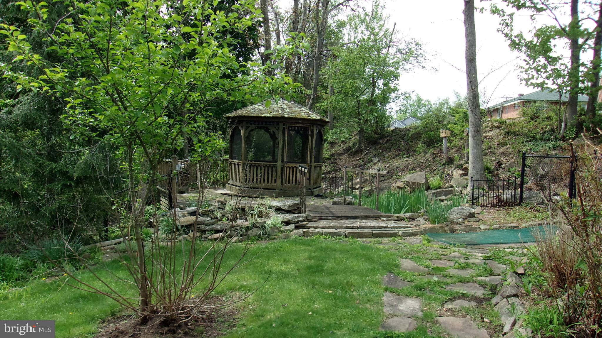 CENTENNIAL HILL - Residential