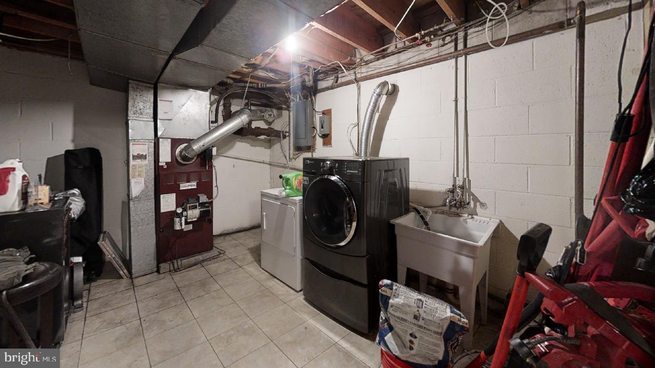 INDIAN VILLAGE IND HEAD - Residential