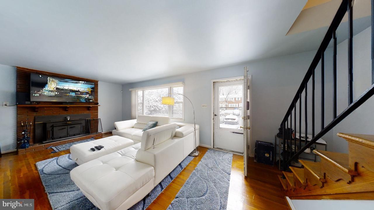 INDIAN VILLAGE IND HEAD - Residential