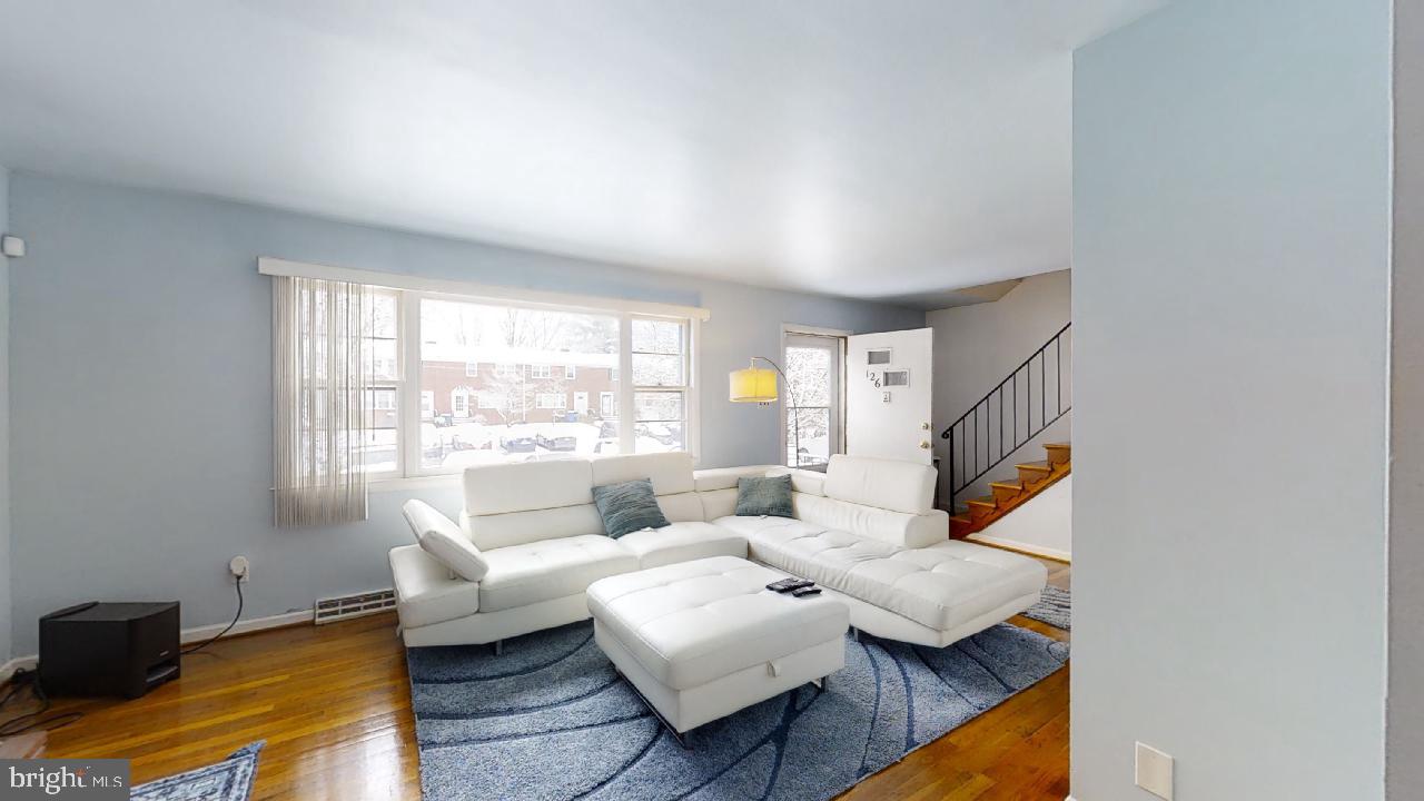 INDIAN VILLAGE IND HEAD - Residential