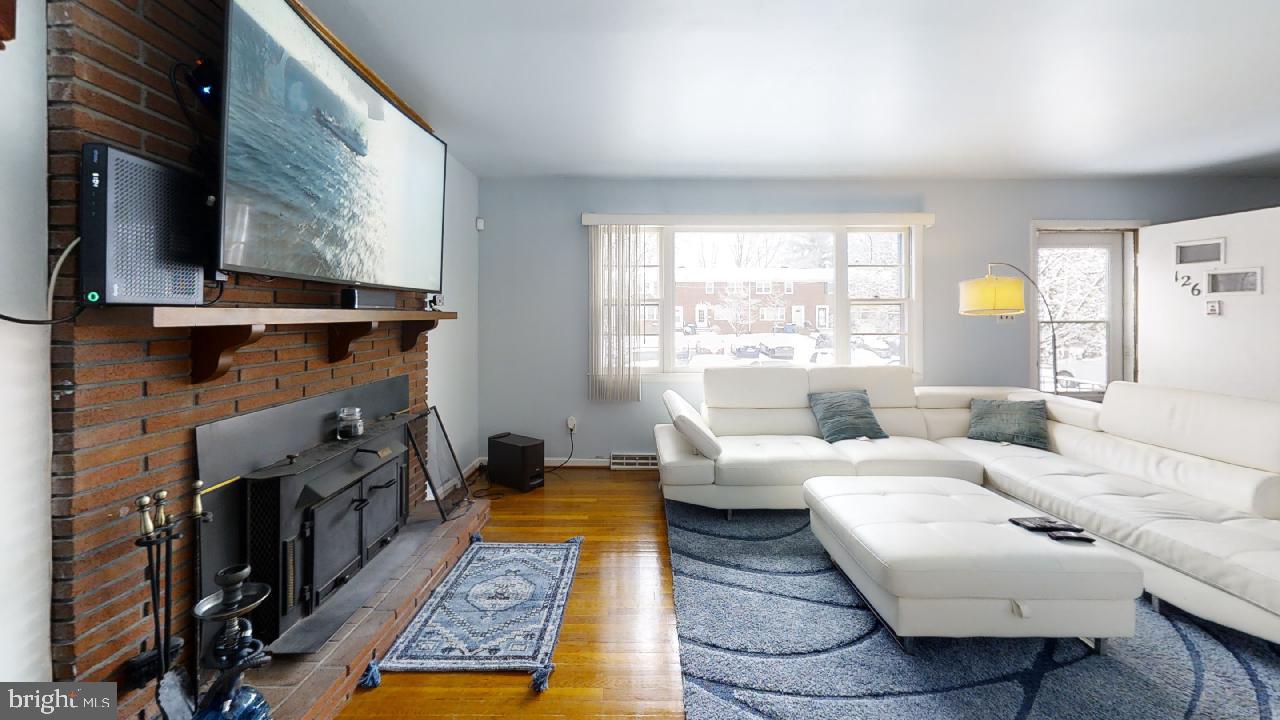 INDIAN VILLAGE IND HEAD - Residential