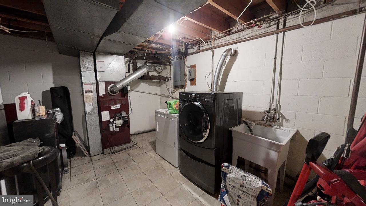 INDIAN VILLAGE IND HEAD - Residential