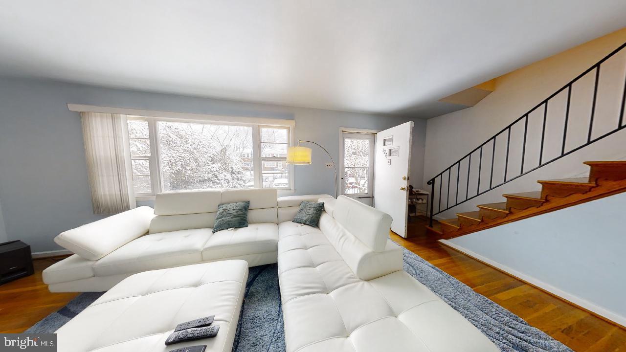 INDIAN VILLAGE IND HEAD - Residential