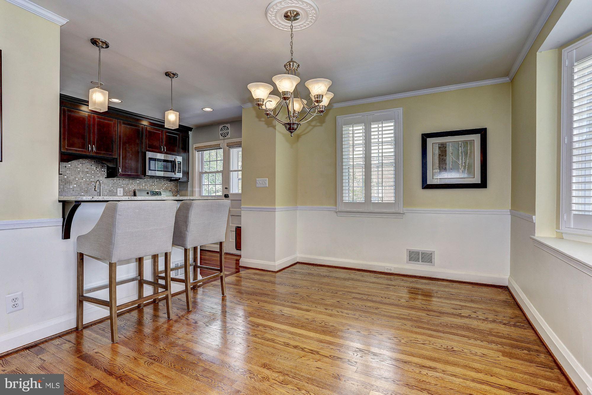 SMALL ACRES - Residential