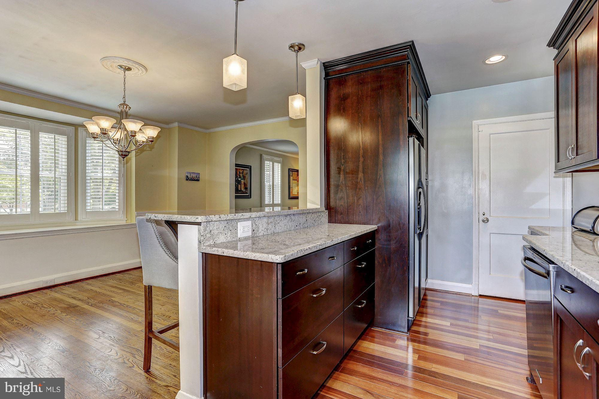 SMALL ACRES - Residential