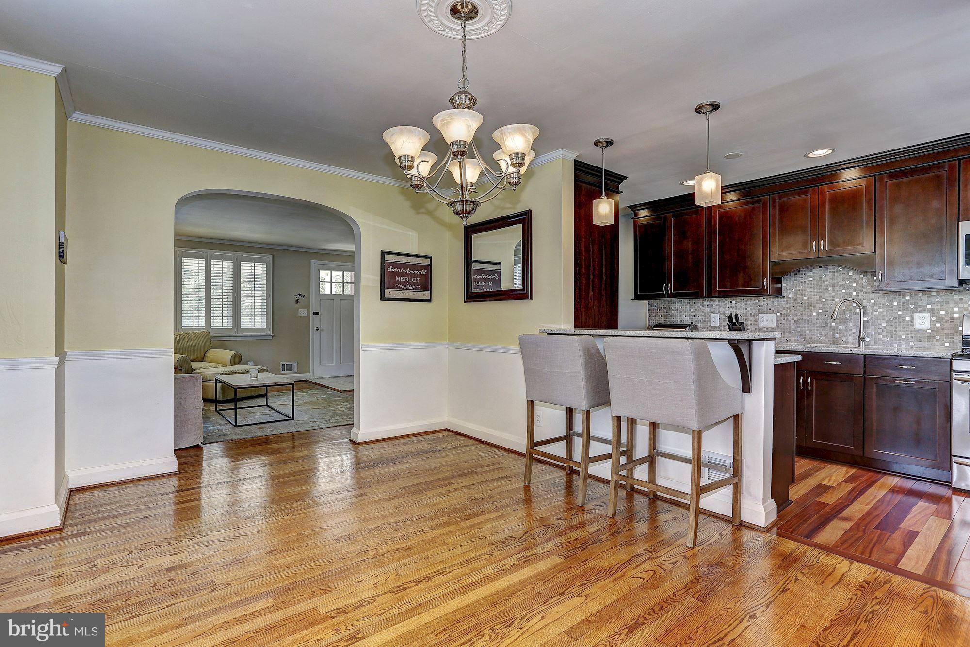 SMALL ACRES - Residential