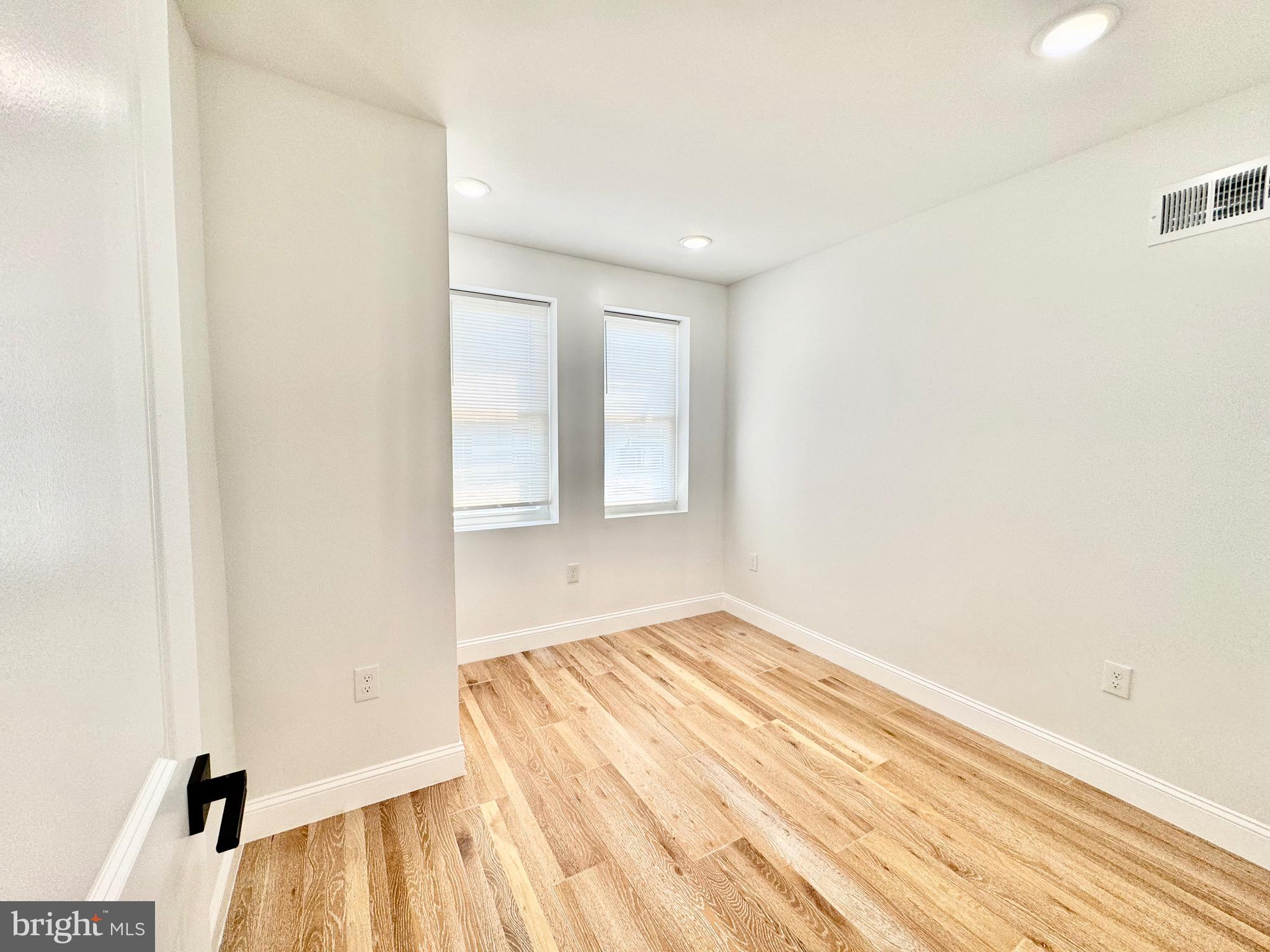 PHILADELPHIA (SOUTH) - Residential