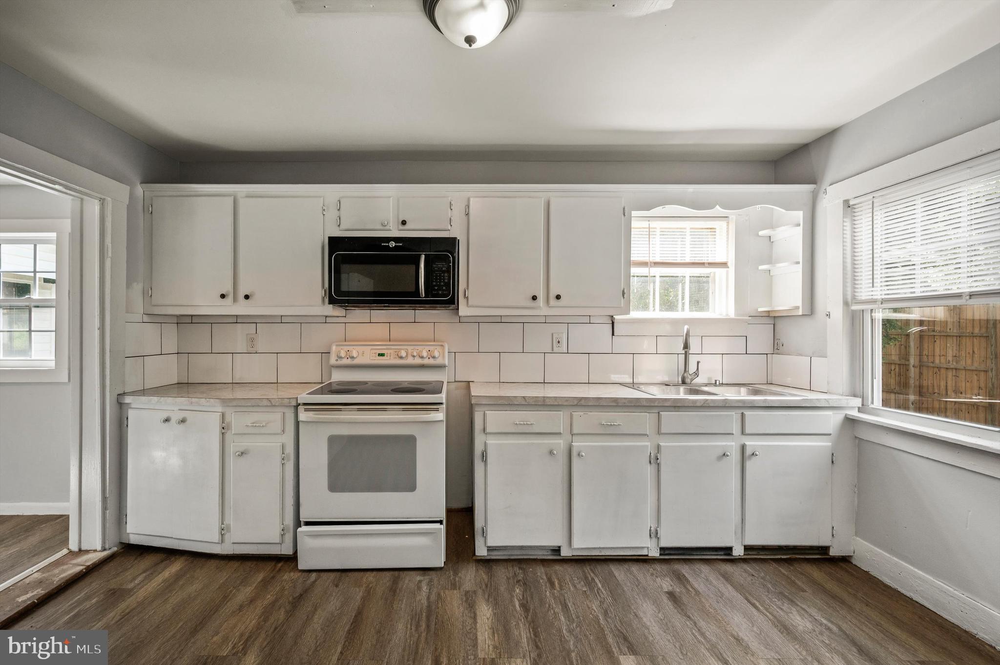 BAKERTON - Residential