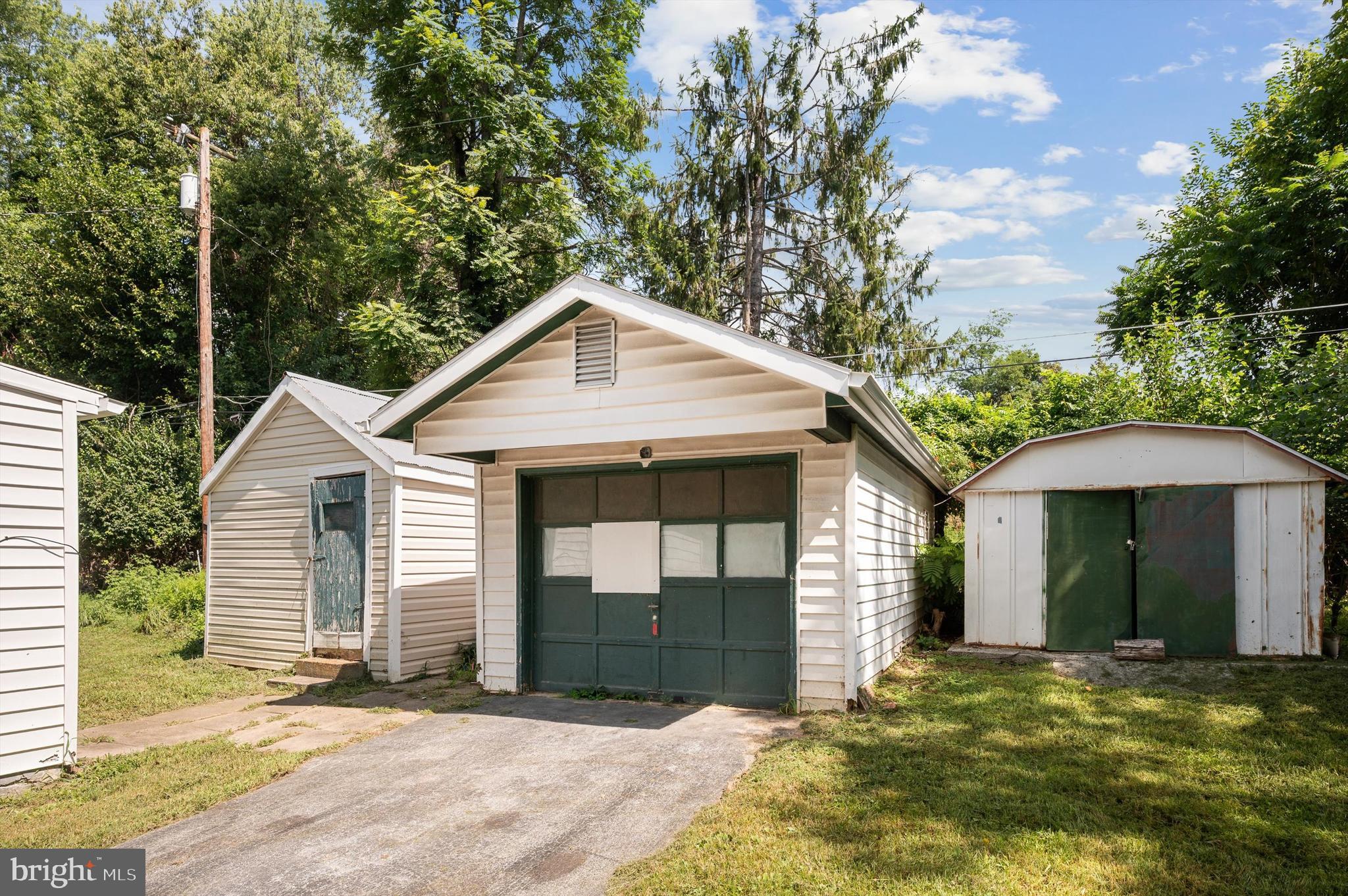 BAKERTON - Residential