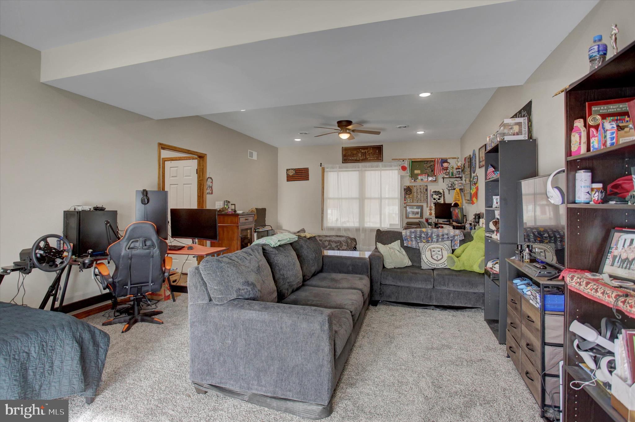 HILLVIEW ESTATES - Residential