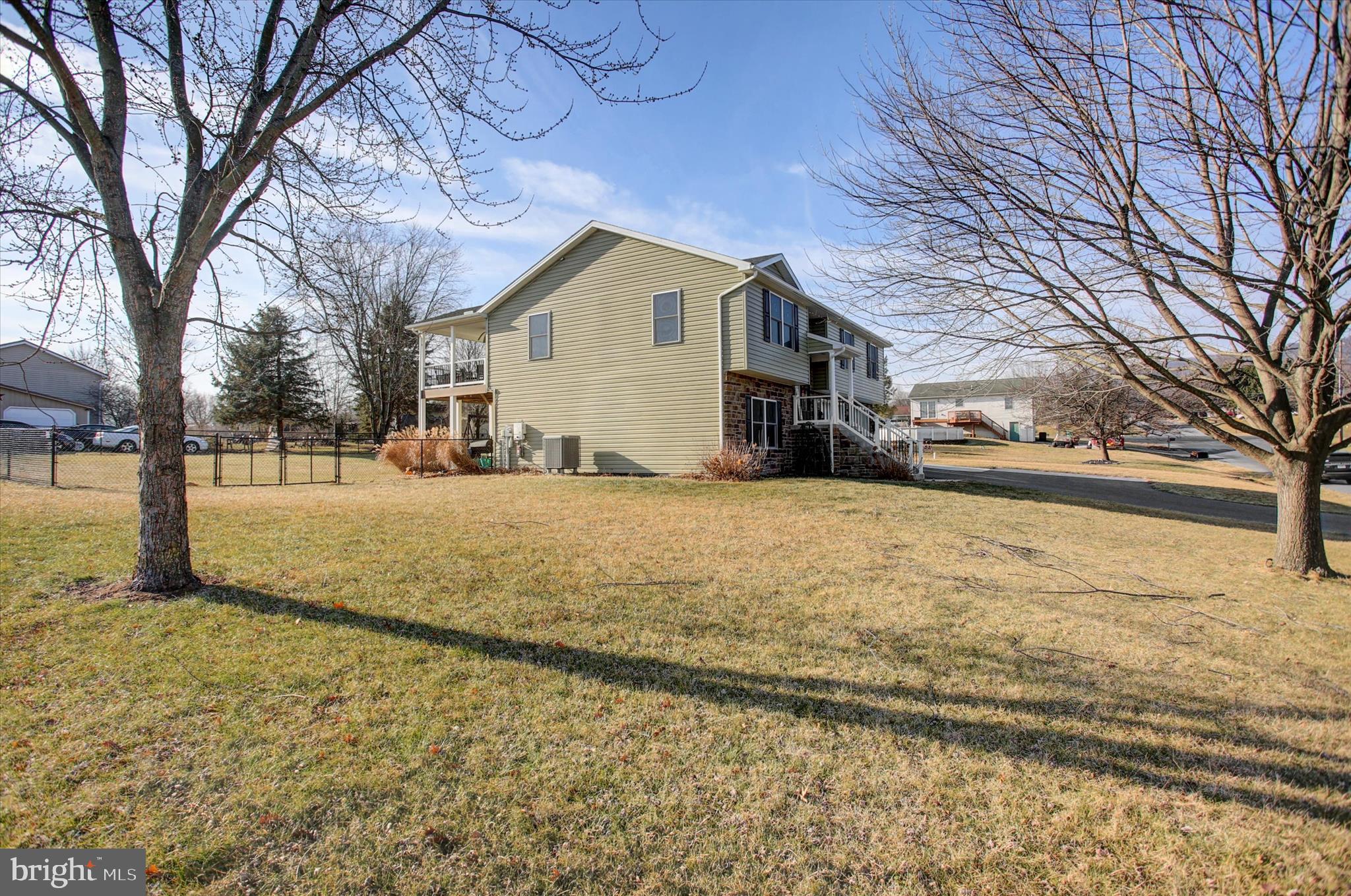 10193 CARDINAL DRIVE