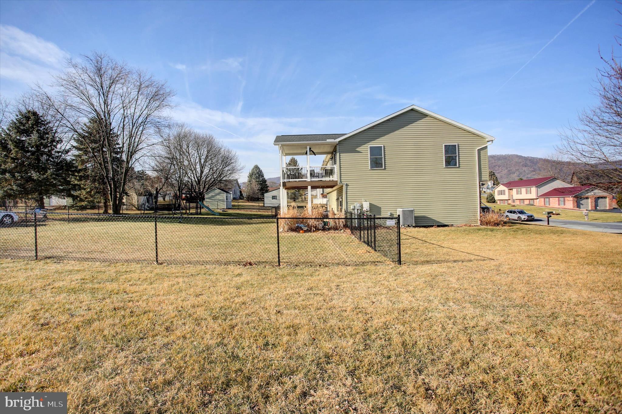 10193 CARDINAL DRIVE