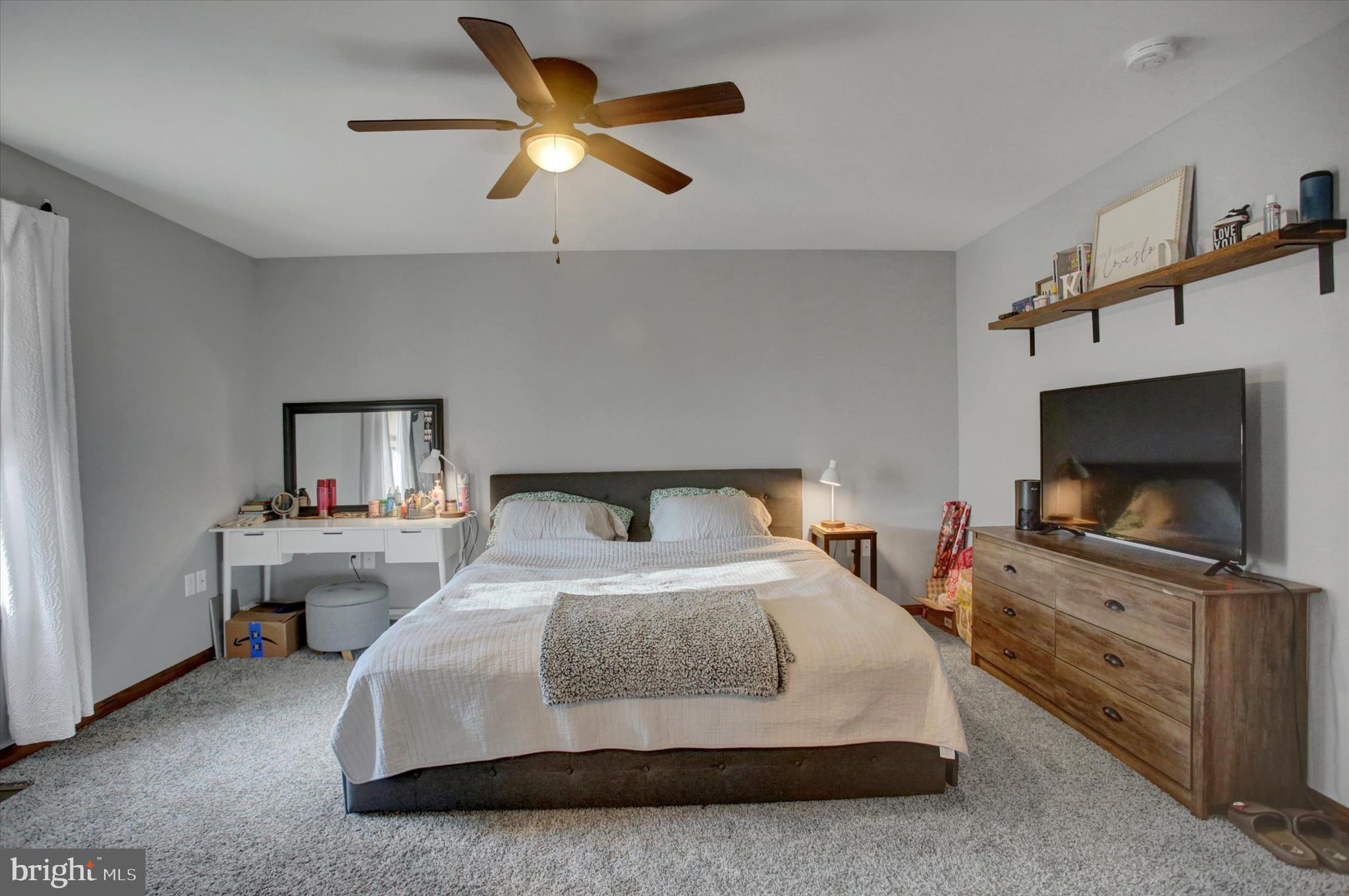 HILLVIEW ESTATES - Residential