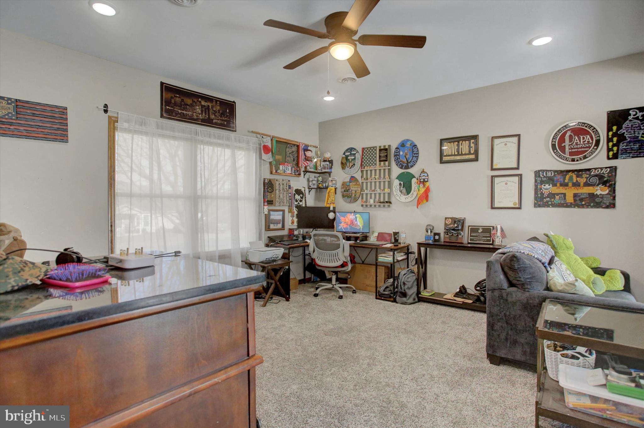 HILLVIEW ESTATES - Residential