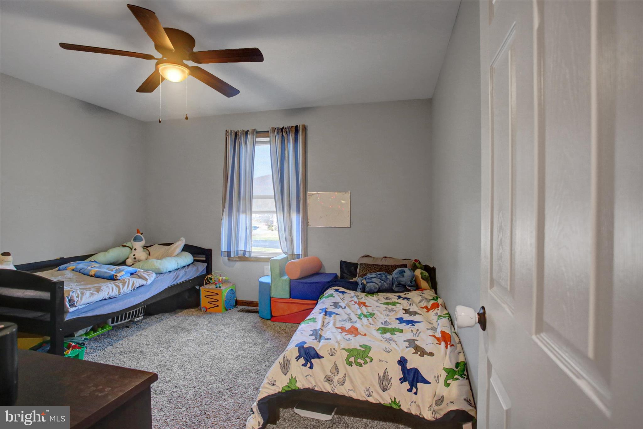 HILLVIEW ESTATES - Residential