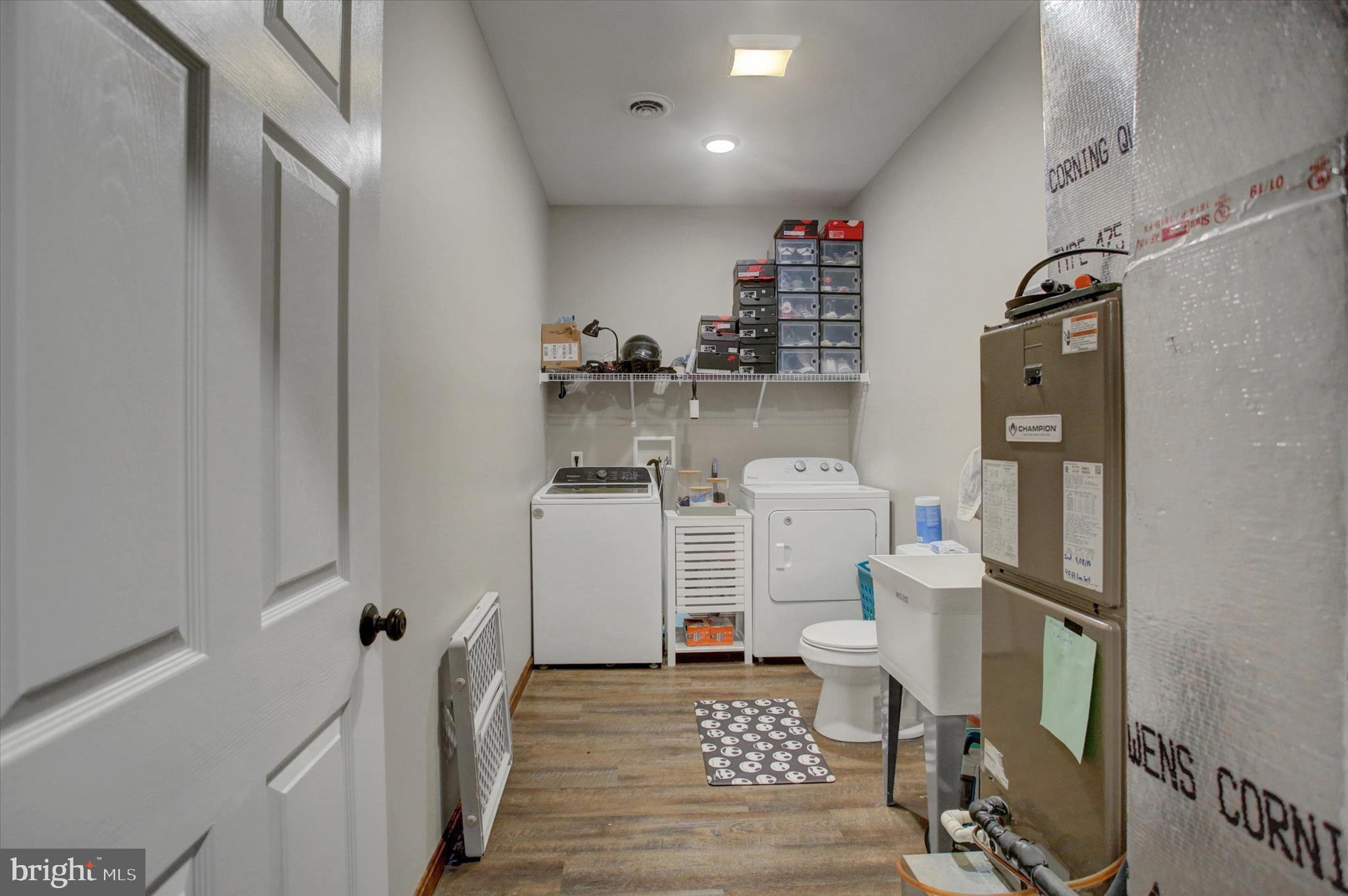 HILLVIEW ESTATES - Residential