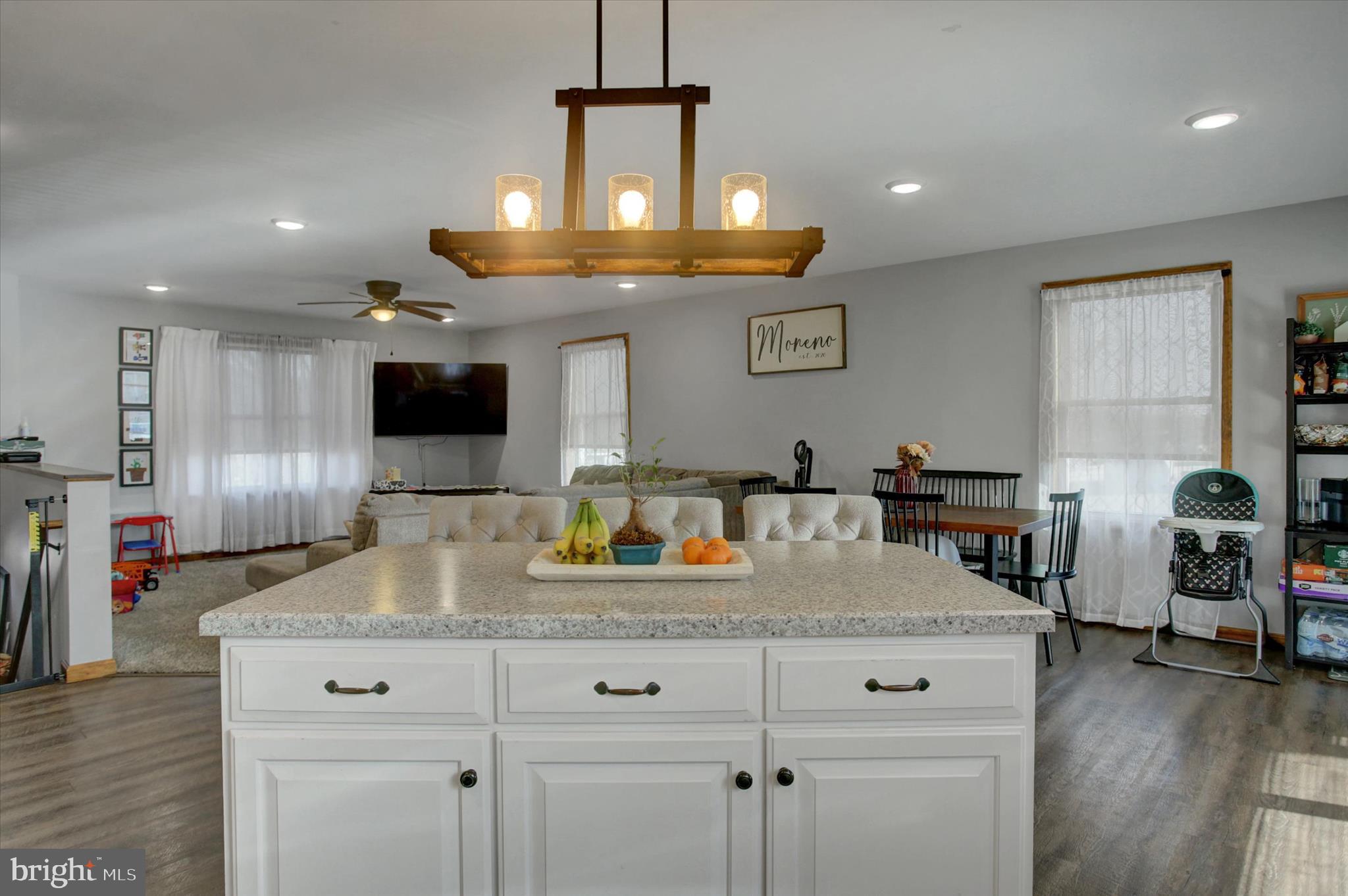 HILLVIEW ESTATES - Residential