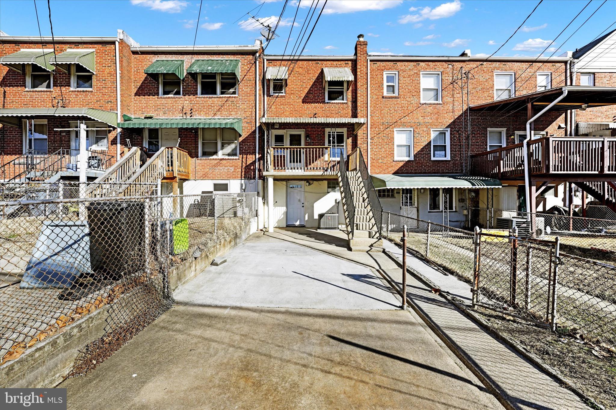 EASTFIELD - Residential