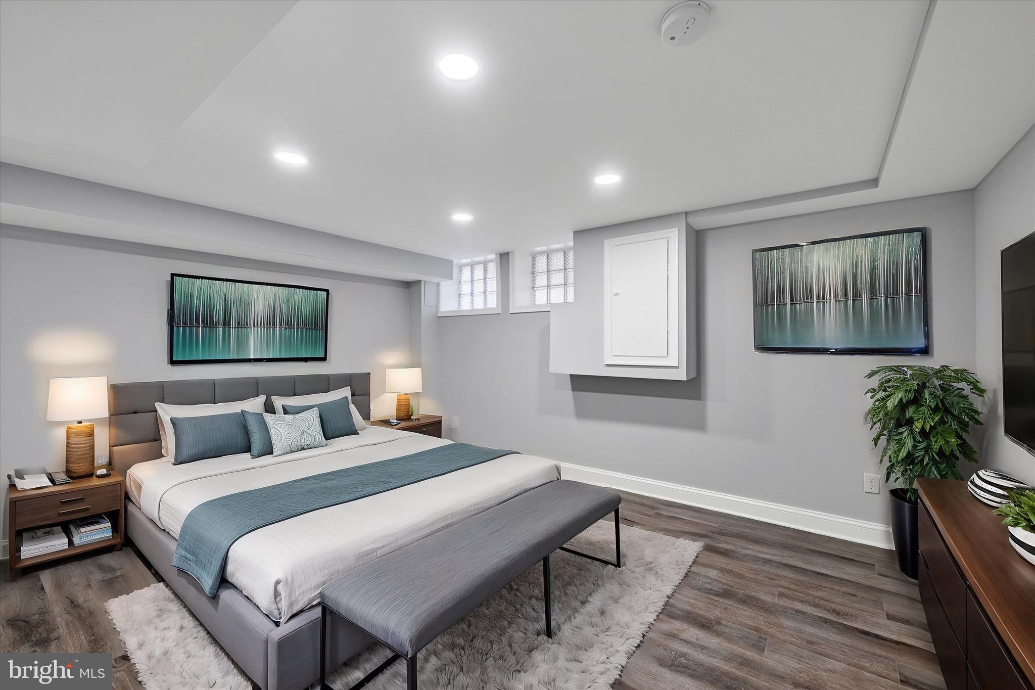 EASTFIELD - Residential