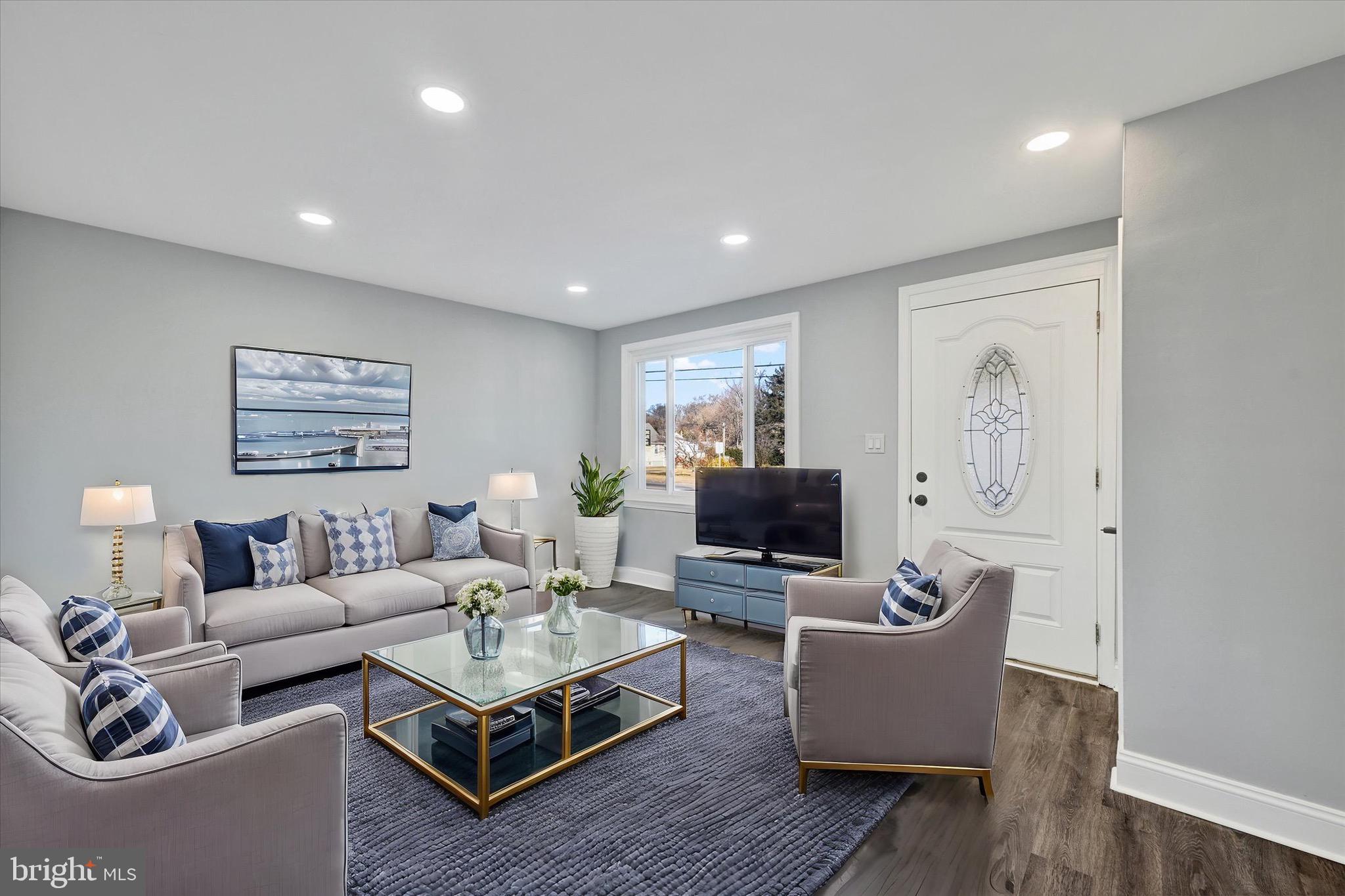 EASTFIELD - Residential