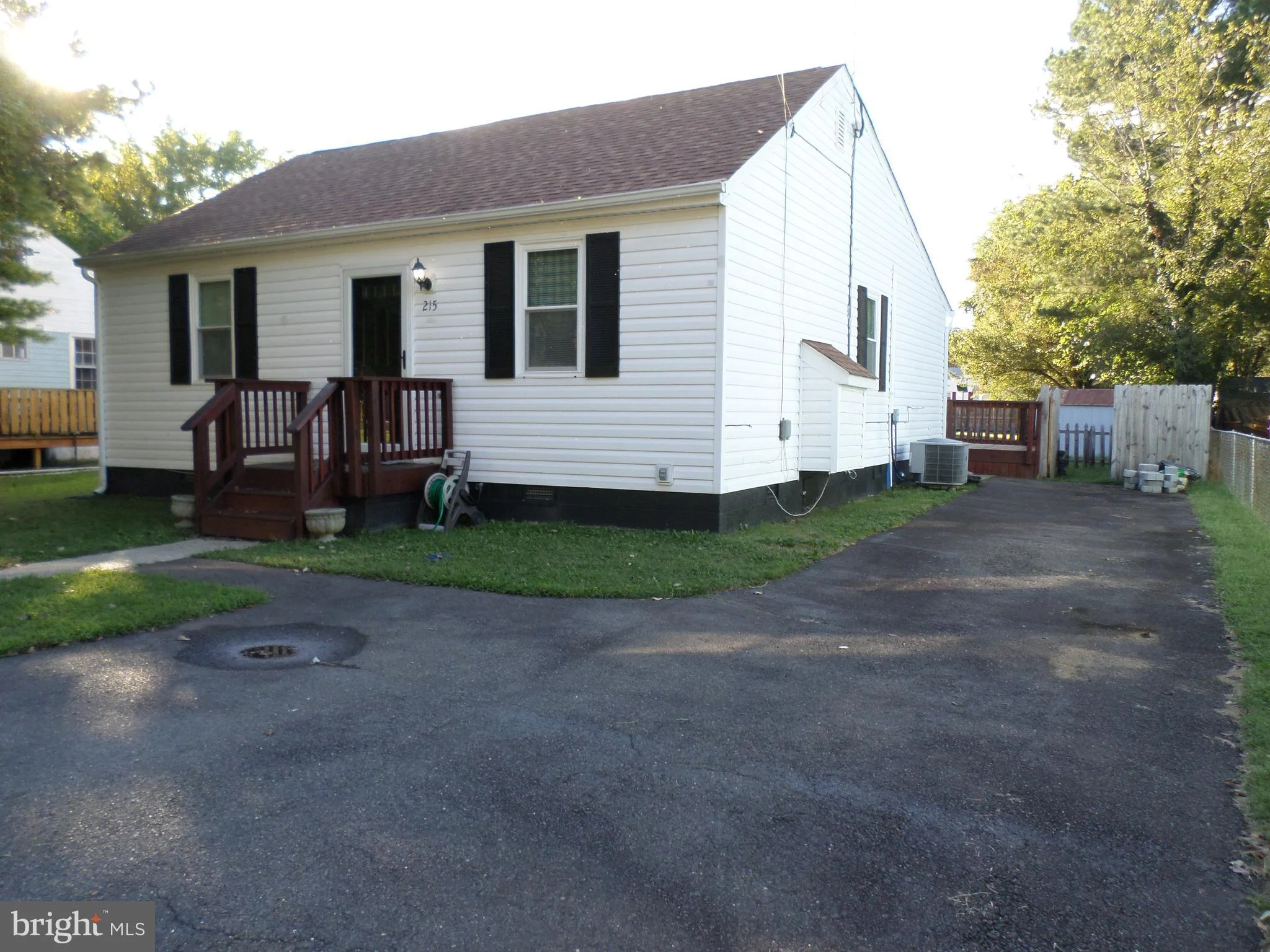 215 Locust Avenue, Colonial Beach, VA 22443