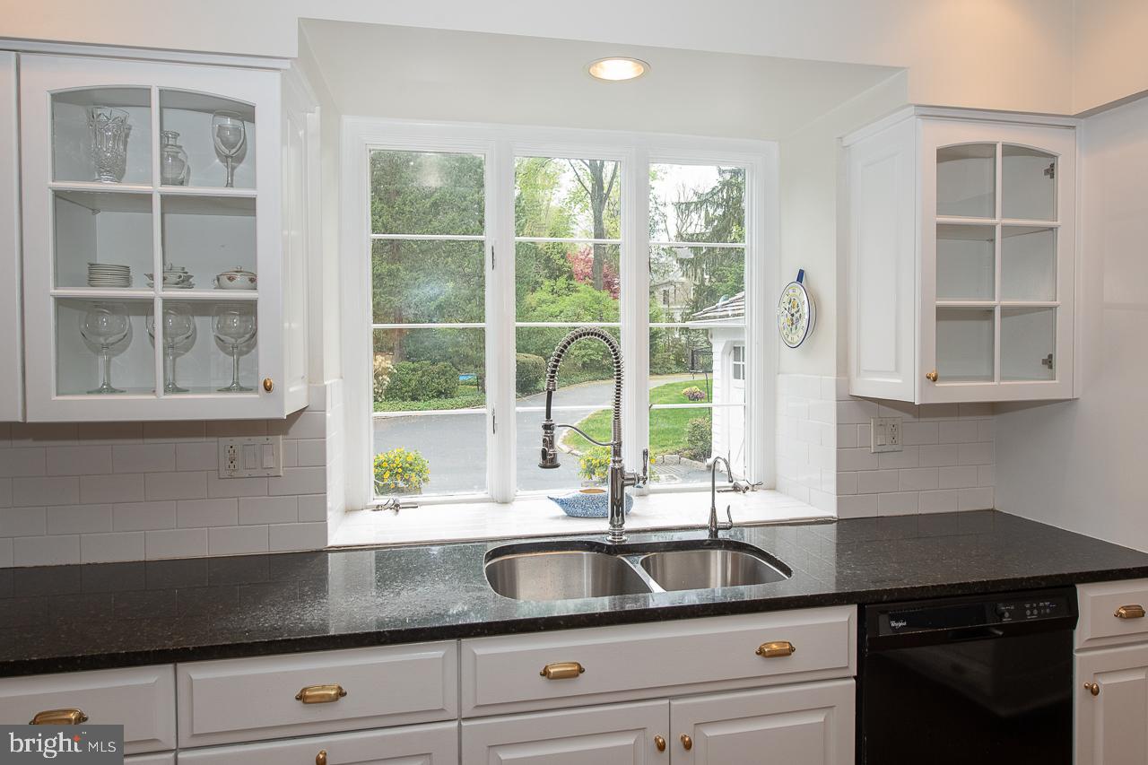 SOUTH WAYNE - Residential