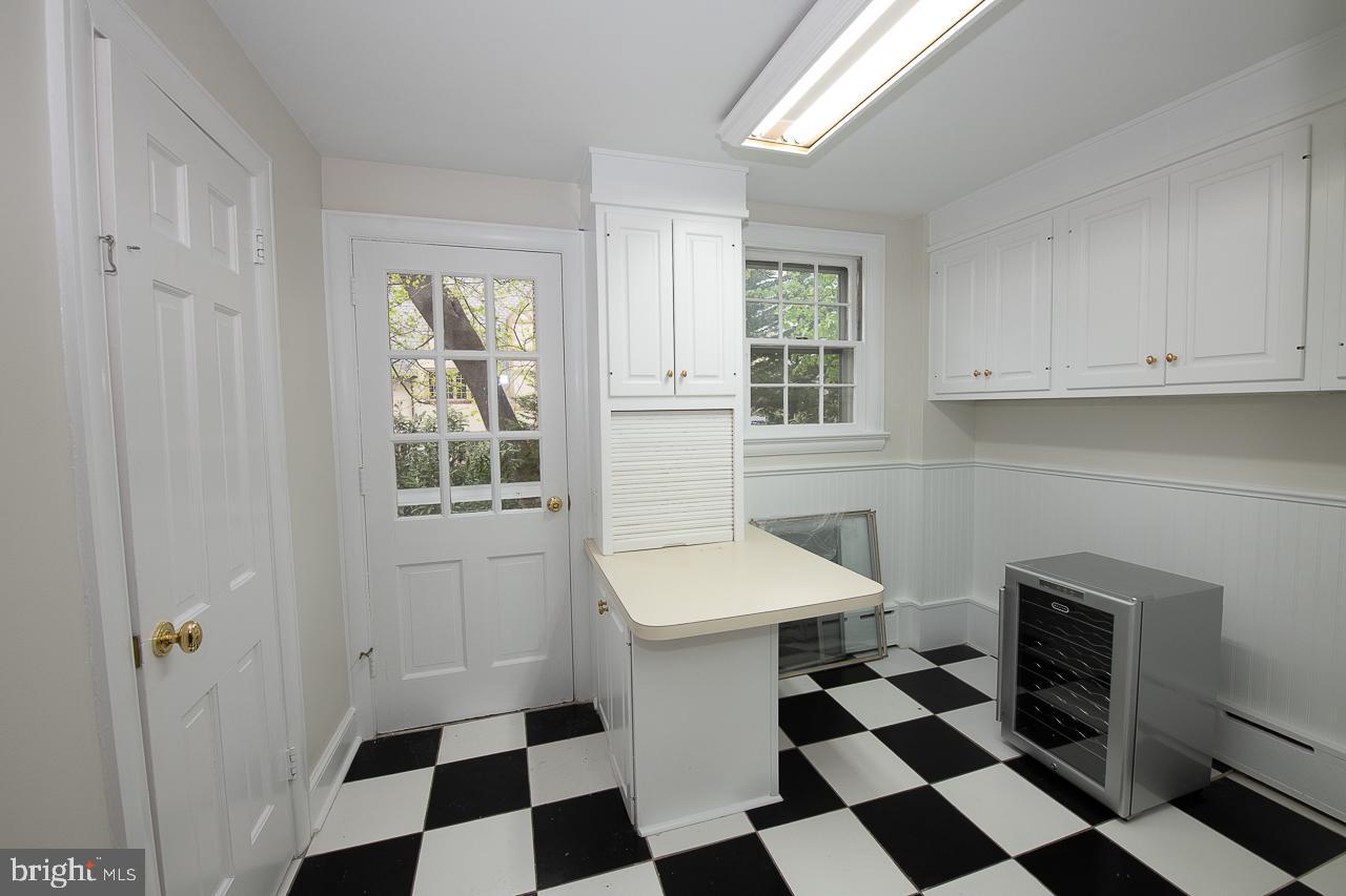 SOUTH WAYNE - Residential