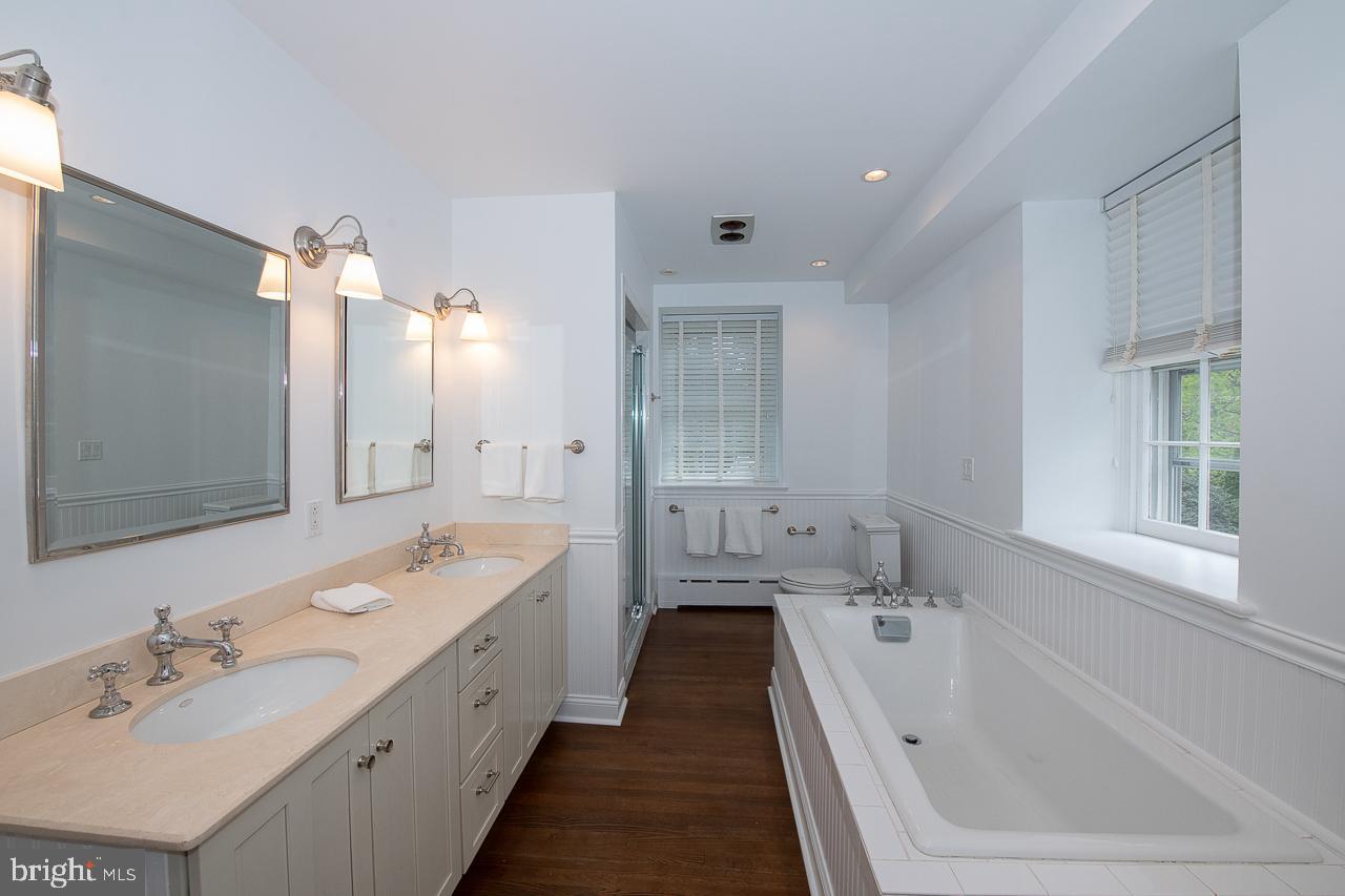 SOUTH WAYNE - Residential