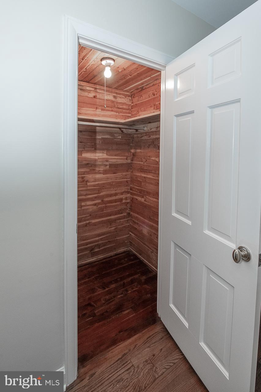 SOUTH WAYNE - Residential