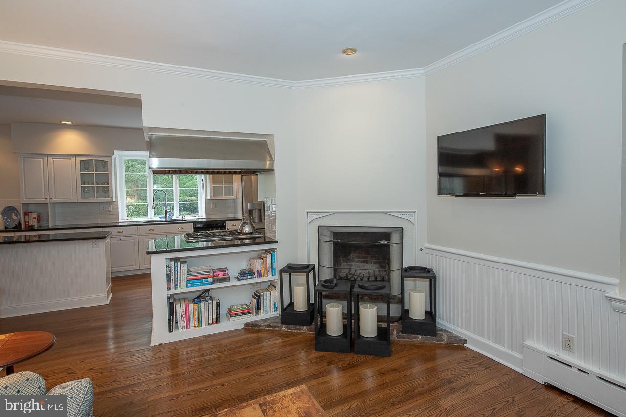 SOUTH WAYNE - Residential