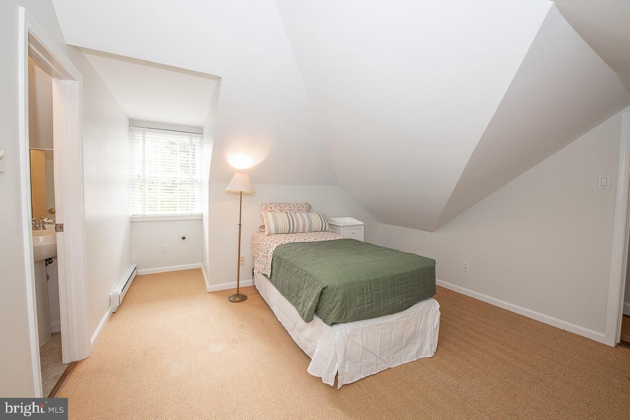 SOUTH WAYNE - Residential