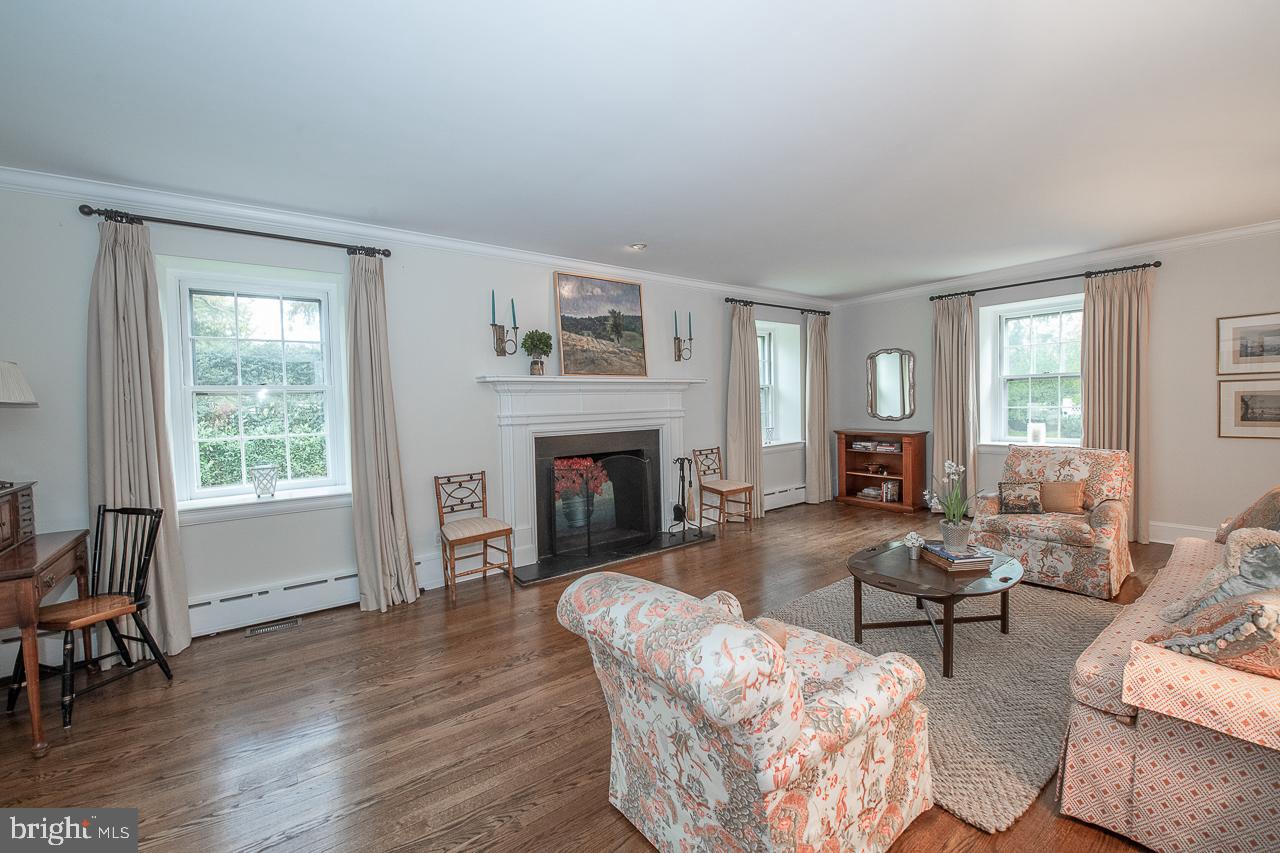 SOUTH WAYNE - Residential