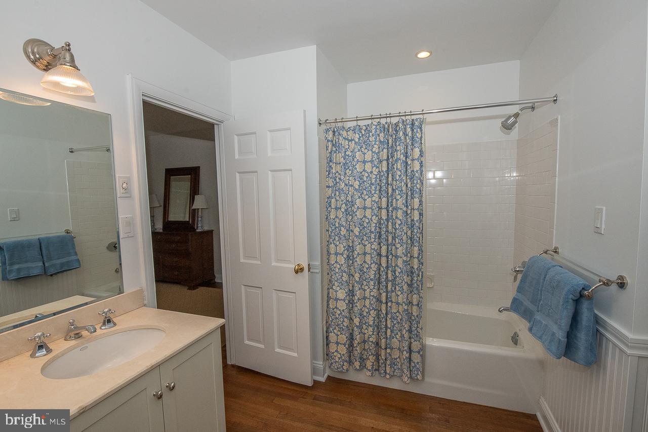 SOUTH WAYNE - Residential