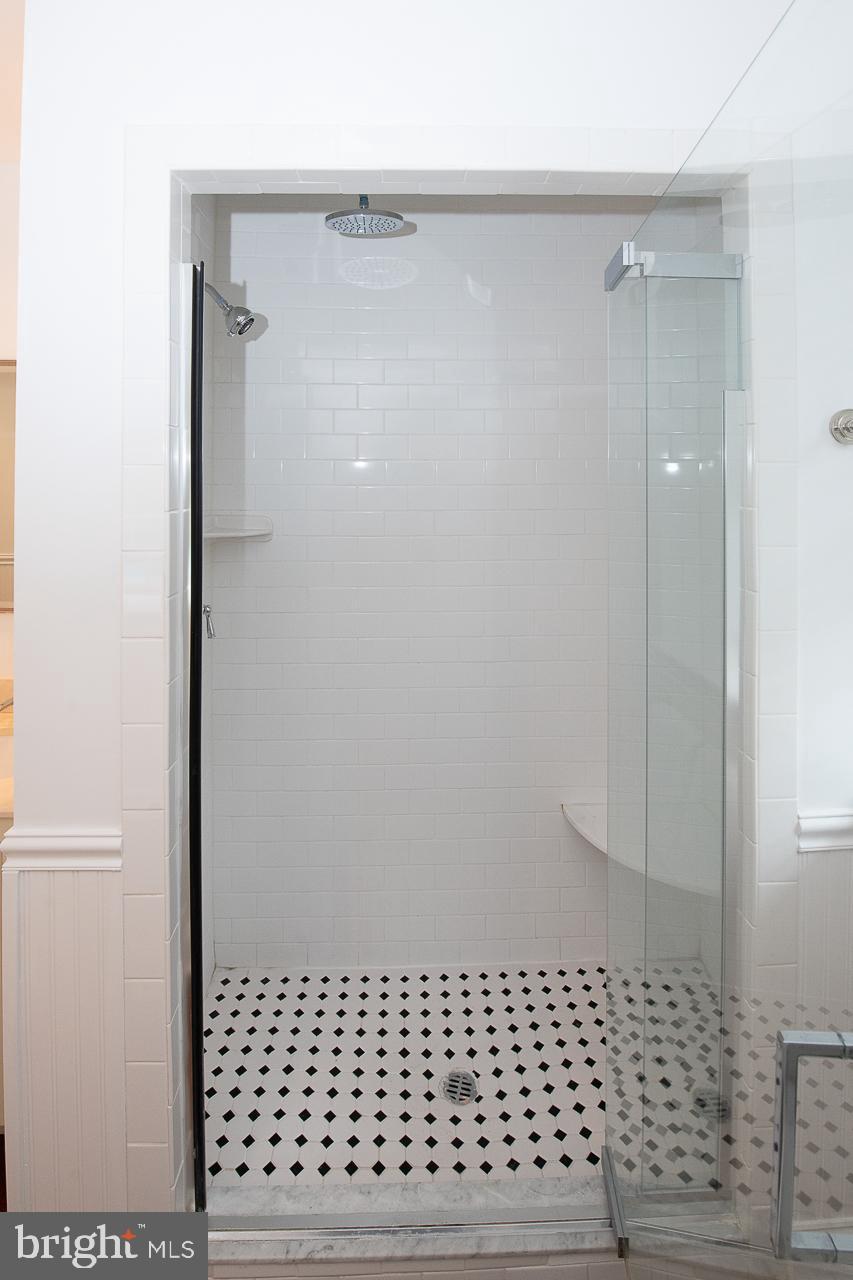 SOUTH WAYNE - Residential