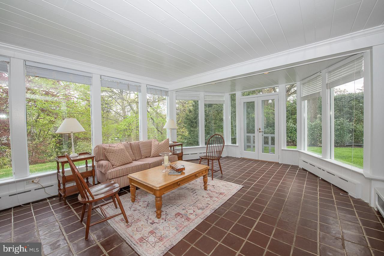 SOUTH WAYNE - Residential