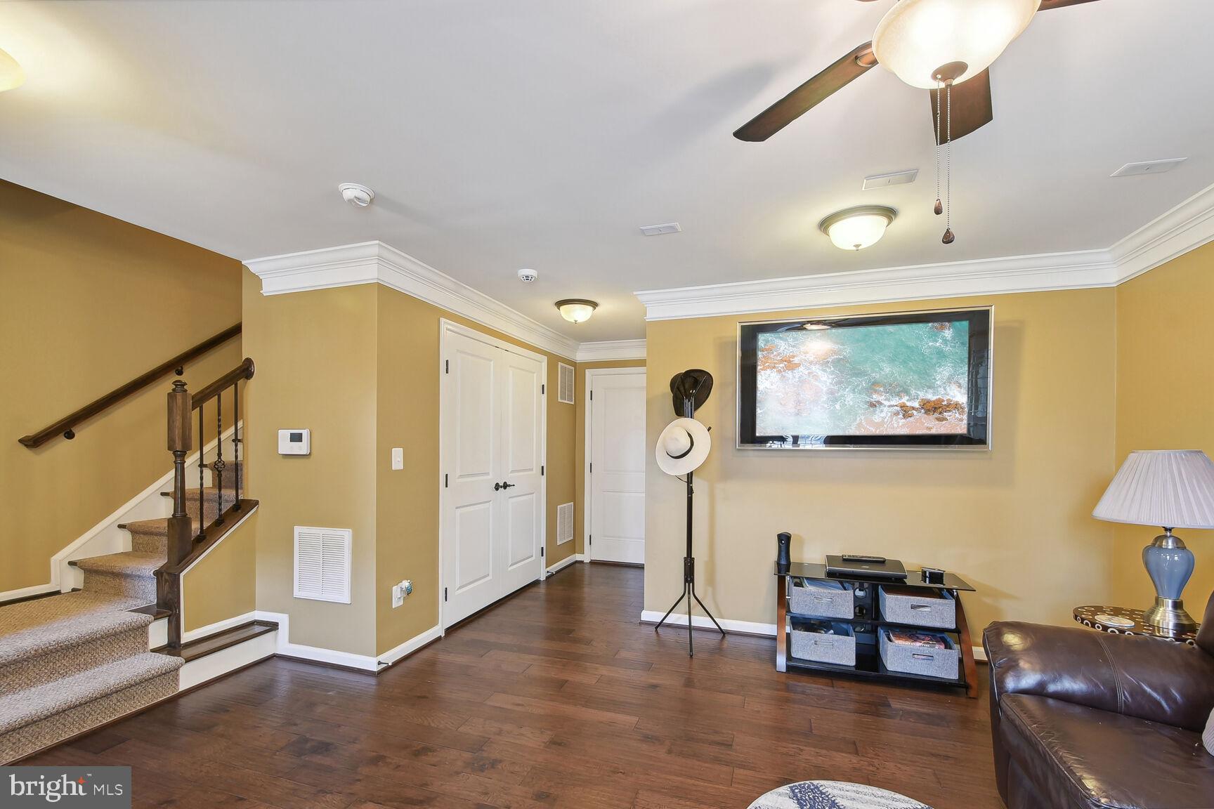 ARCOLA TOWN CENTER - Residential