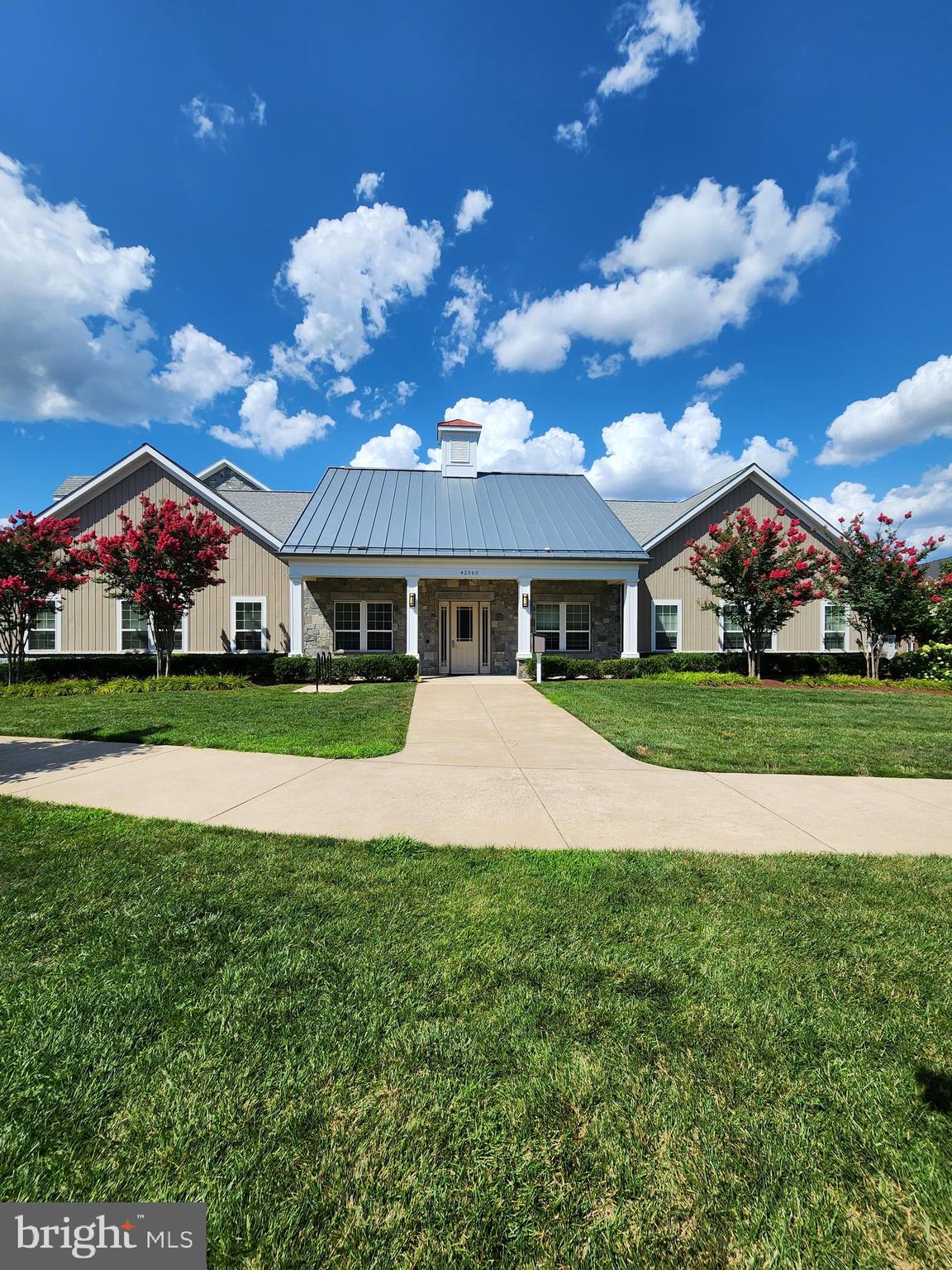 ARCOLA TOWN CENTER - Residential