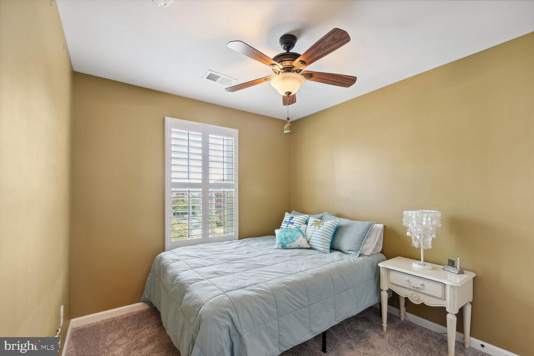 ARCOLA TOWN CENTER - Residential