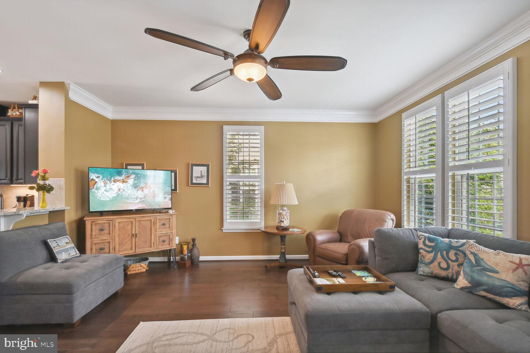 ARCOLA TOWN CENTER - Residential