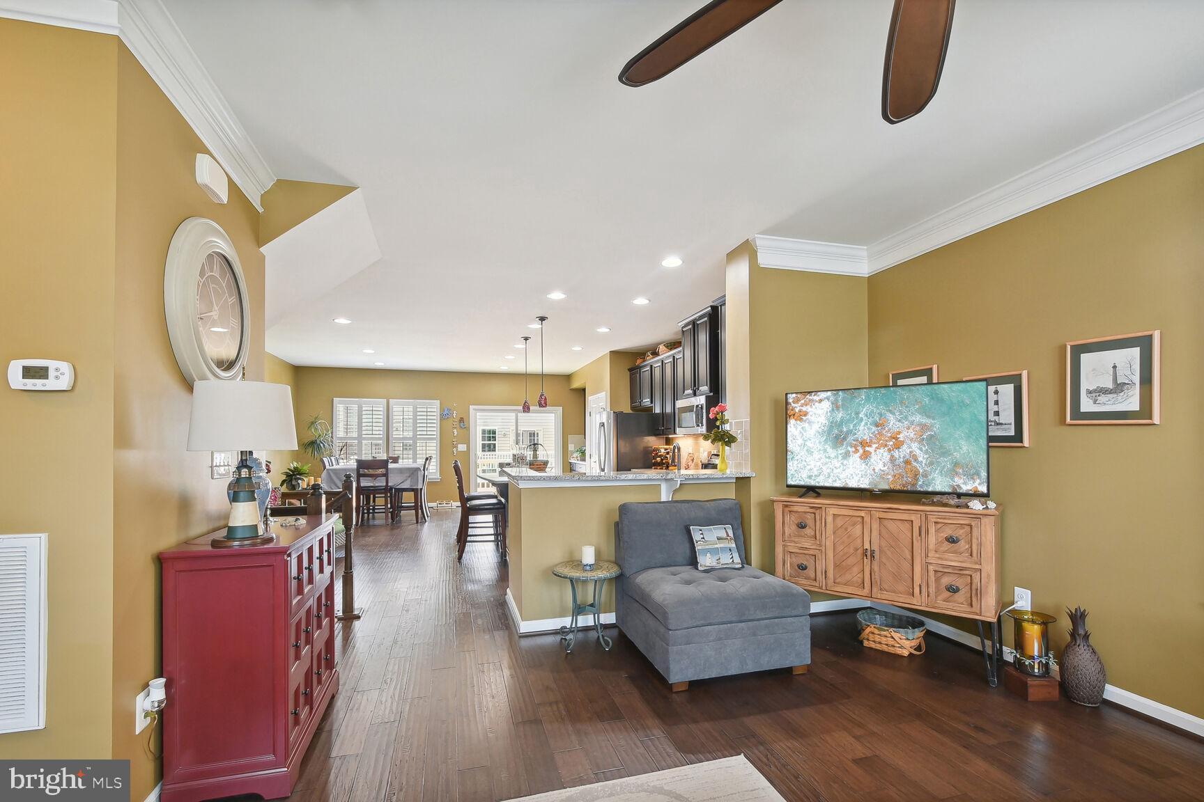 ARCOLA TOWN CENTER - Residential