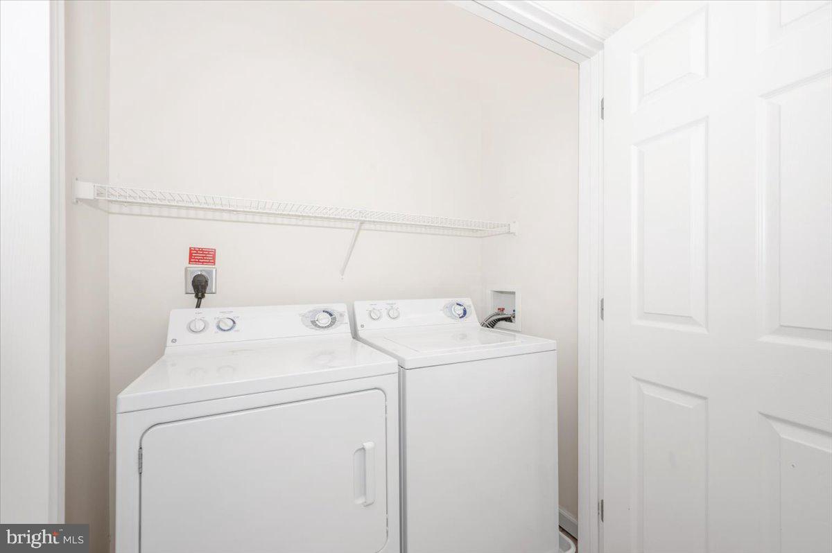 THE COLONNADE AT KENTLANDS - Residential