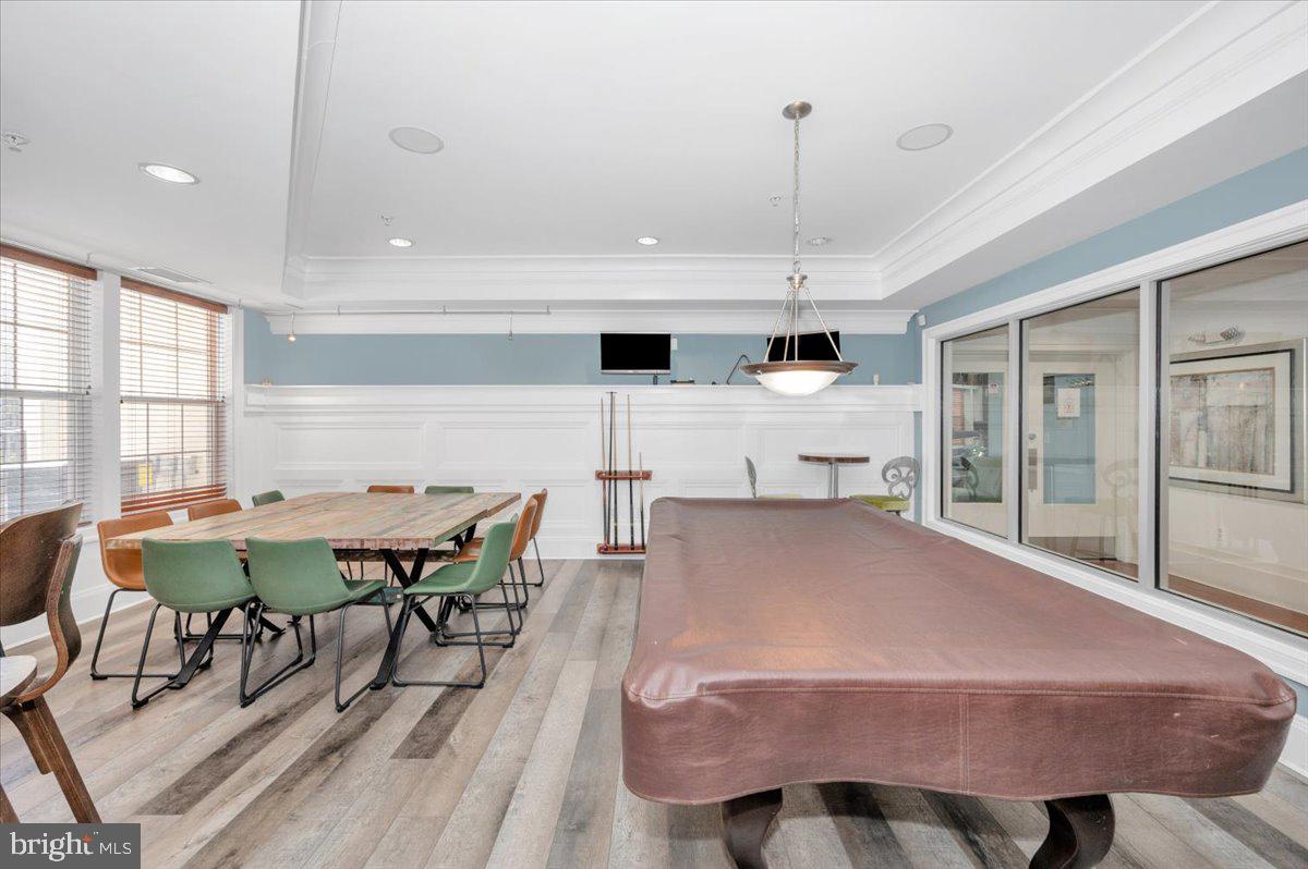 THE COLONNADE AT KENTLANDS - Residential