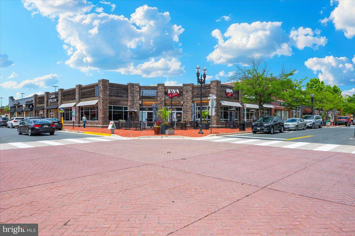 THE COLONNADE AT KENTLANDS - Residential