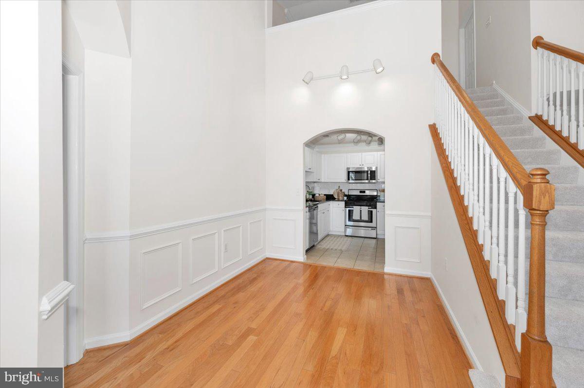 THE COLONNADE AT KENTLANDS - Residential