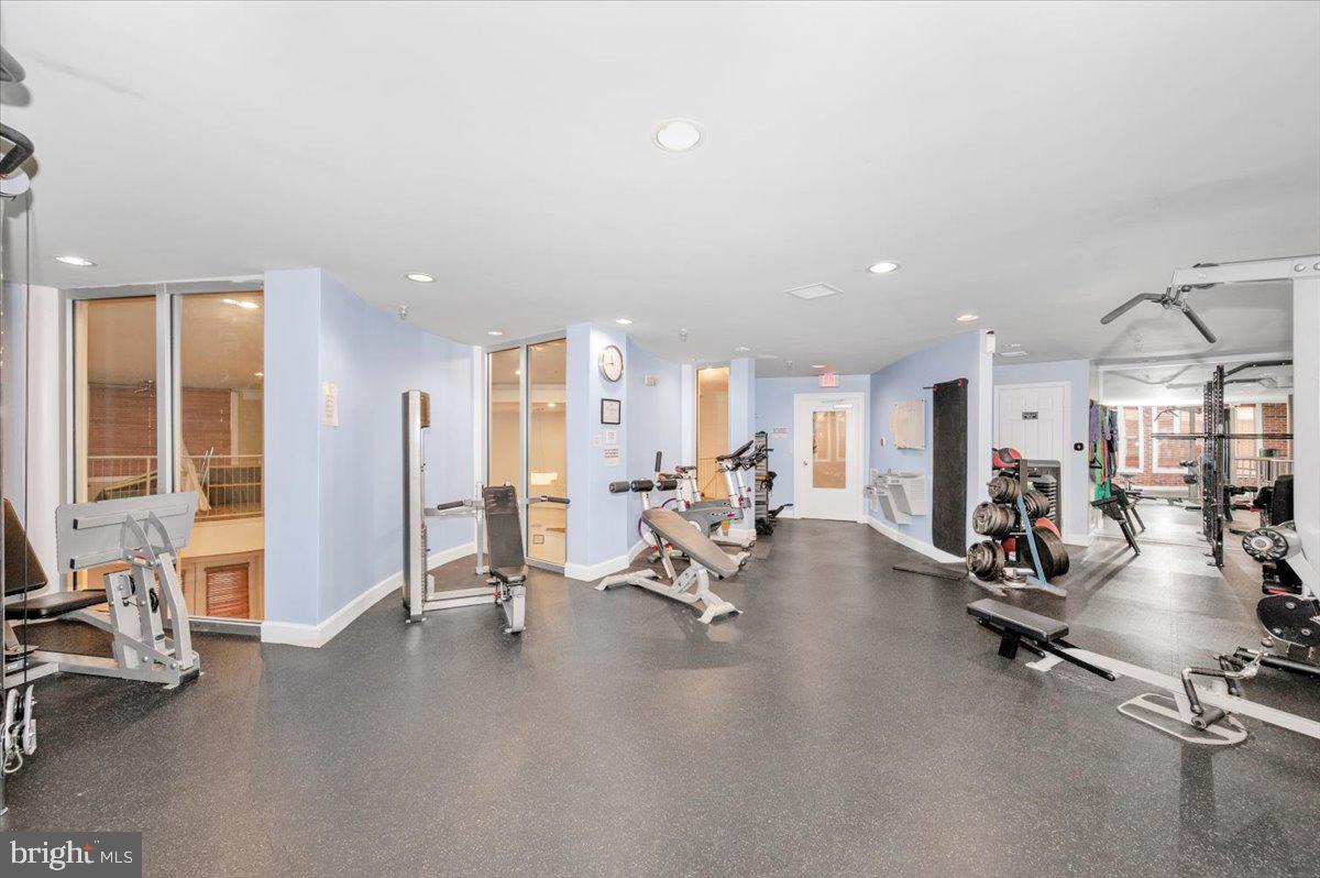 THE COLONNADE AT KENTLANDS - Residential