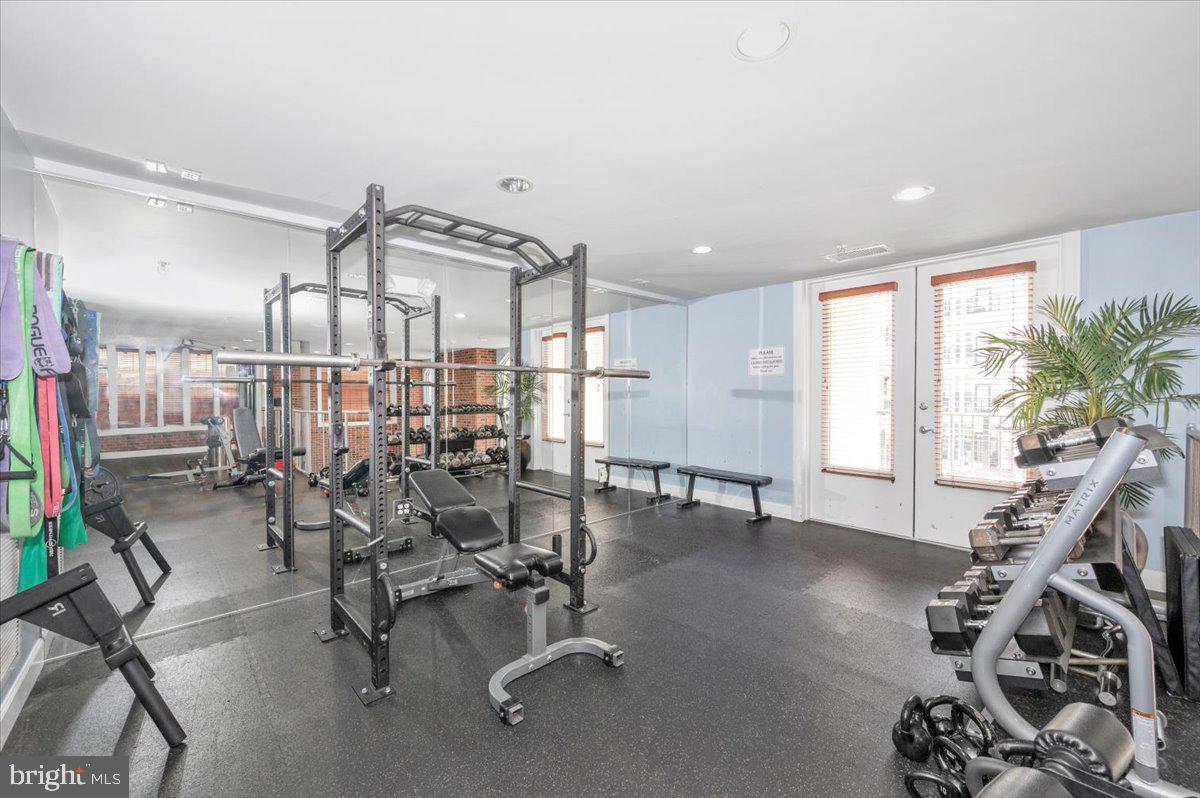 THE COLONNADE AT KENTLANDS - Residential