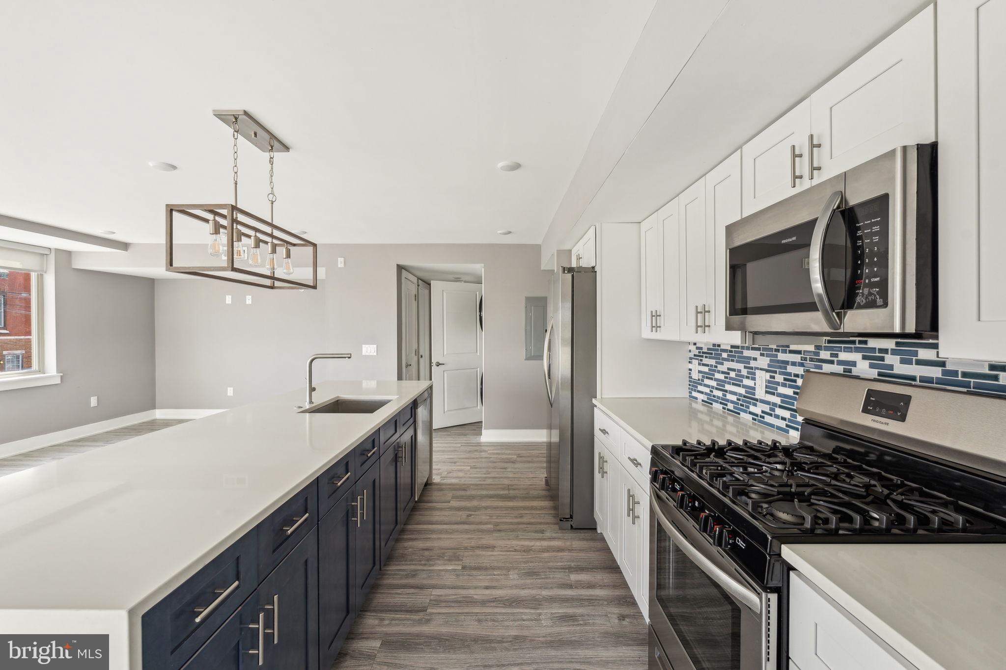 OLDE KENSINGTON - Residential Lease