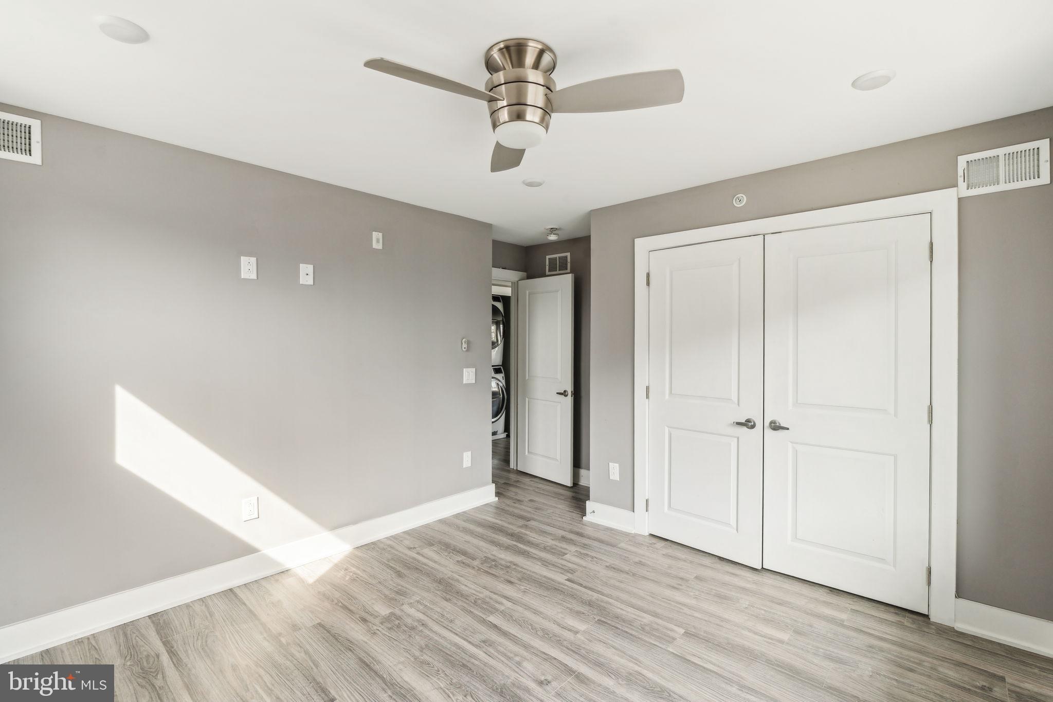 OLDE KENSINGTON - Residential Lease